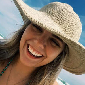 Meet your Posher, Natalie